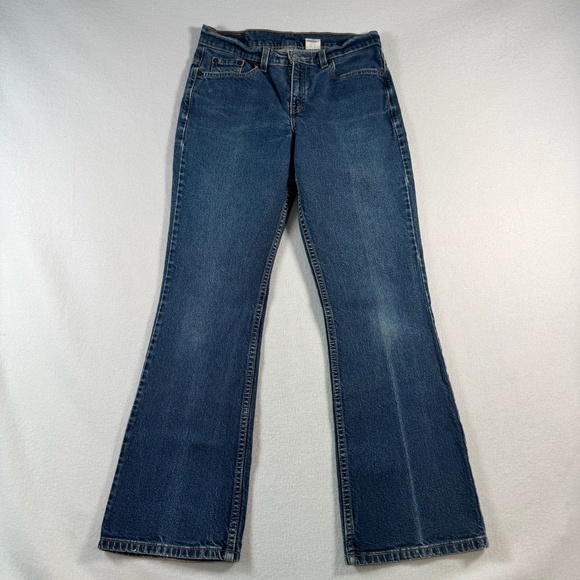 Levis Jeans Womens 6 Blue 515 Bootcut Mid Rise Medium Wash - Picture 1 of 11